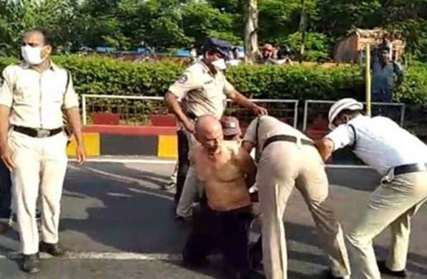 পিপিই নিয়ে অভিযোগ করায় ডাক্তার মানসিক হাসপাতালে