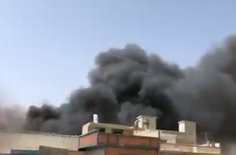 শতাধিক আরোহী নিয়ে  পাকিস্তানের বিমান বিধ্বস্ত