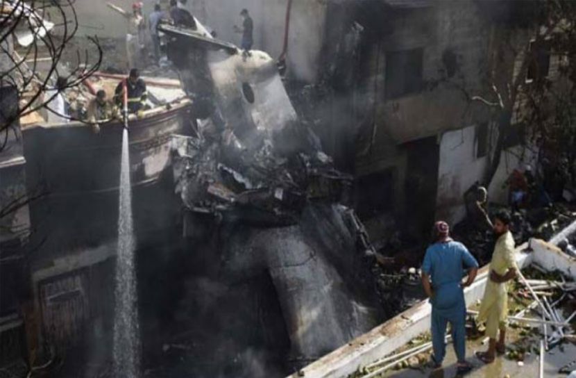 বিমান বিধ্বস্তে নিহতের সংখ্যা বেড়ে ৯৭