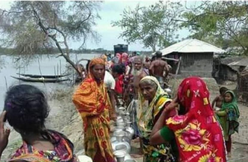 চারিদিকে থই থই, সুপেয় পানি কৈ!