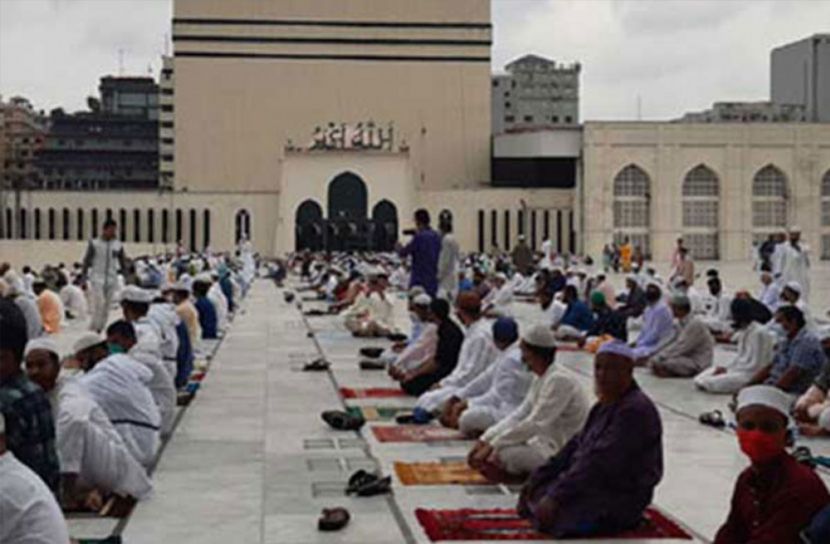 বায়তুল মোকাররমে ঈদুল ফিতরের জামাত অনুষ্ঠিত