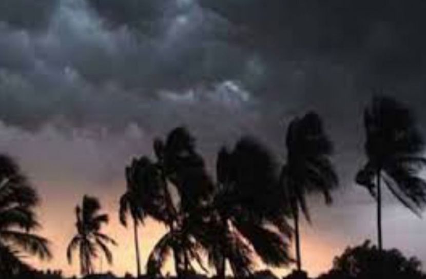 ঝড়-বৃষ্টি চলবে, হতে পারে জলোচ্ছ্বাস