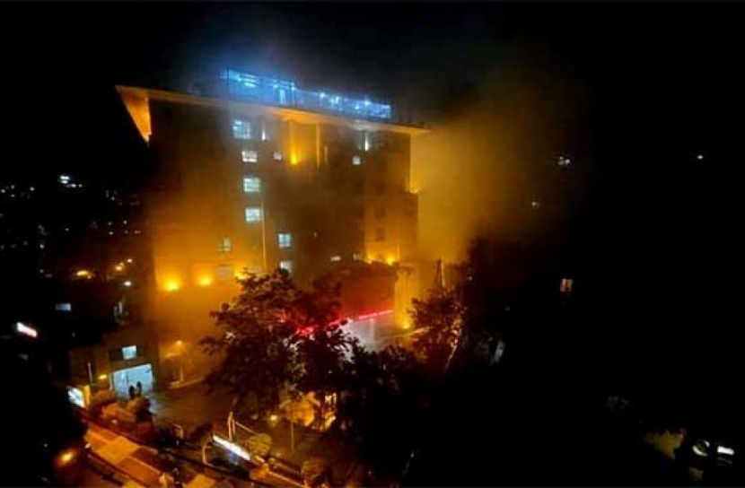 ইউনাইটেড হাসপাতালে আগুন, নিহত ৫