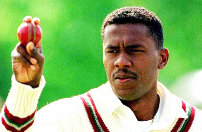 ক্রিকেট প্রেমীদের জন্য ইয়ান বিশপের চমক