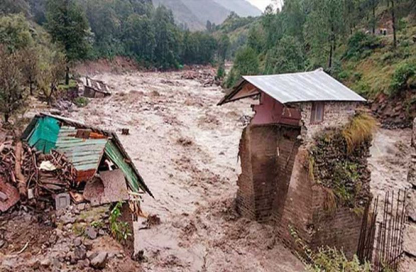আসামে ভূমিধ্বসে কমপক্ষে ২০ জন মৃত