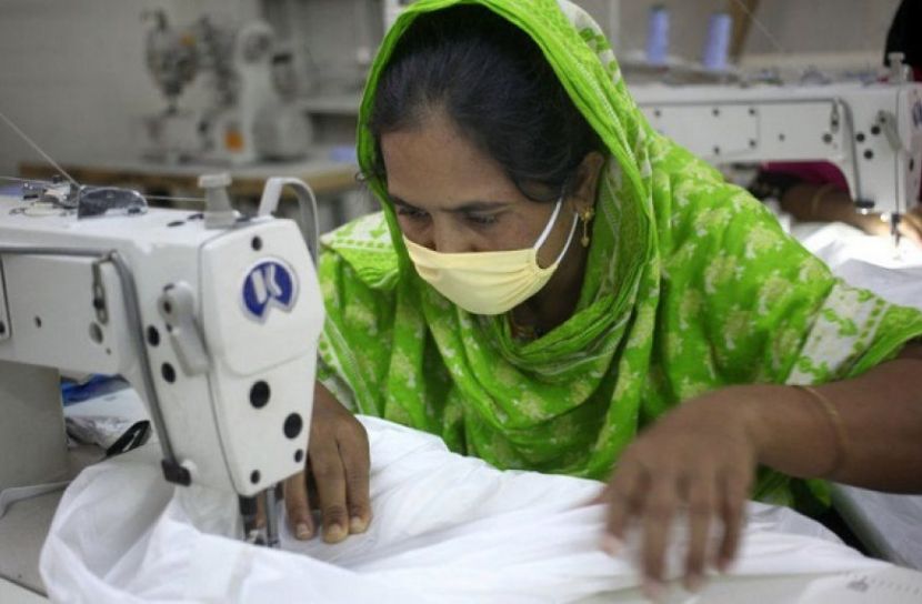 আক্রান্ত শ্রমিকদের ৭৩ শতাংশ গার্মেন্টস কর্মী