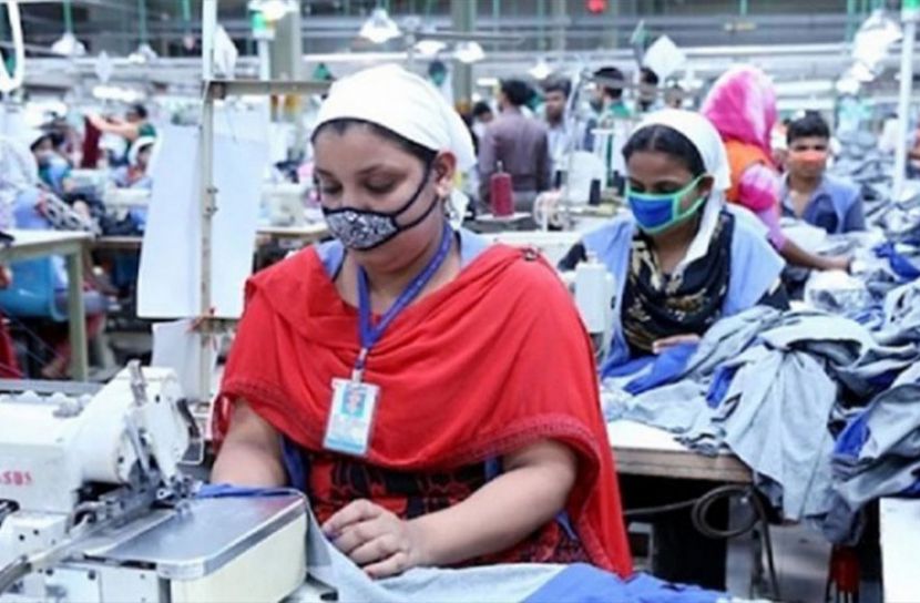 জুন থেকে পোশাক কারখানায় শ্রমিক ছাঁটাই
