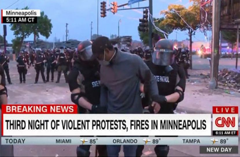 যুক্তরাষ্ট্রে ৩ শতাধিক সাংবাদিক নির্যাতনের শিকার