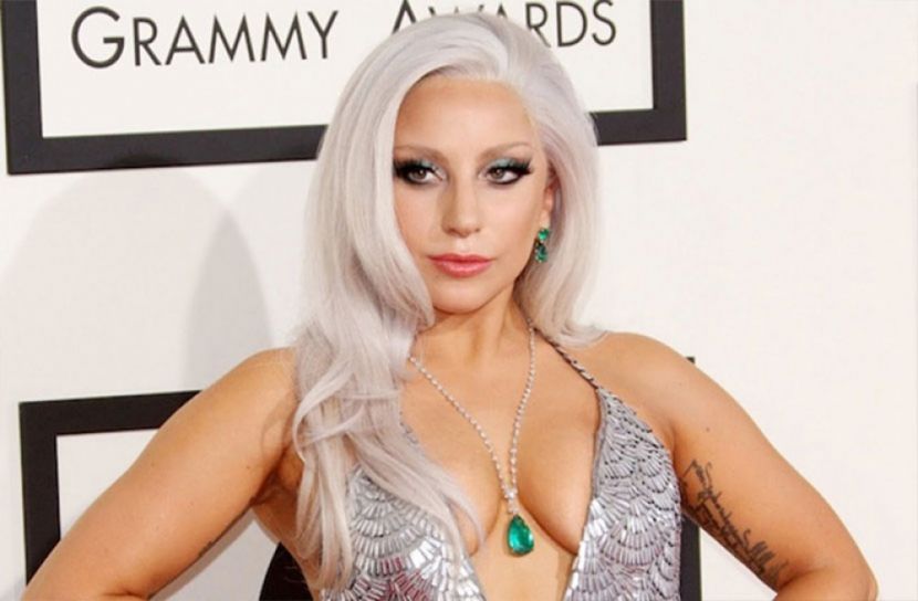 এবারও শীর্ষে গাগা!