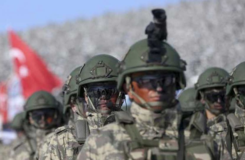 তুরস্কে ২৭৫ সেনাকে গ্রেফতারের নির্দেশ