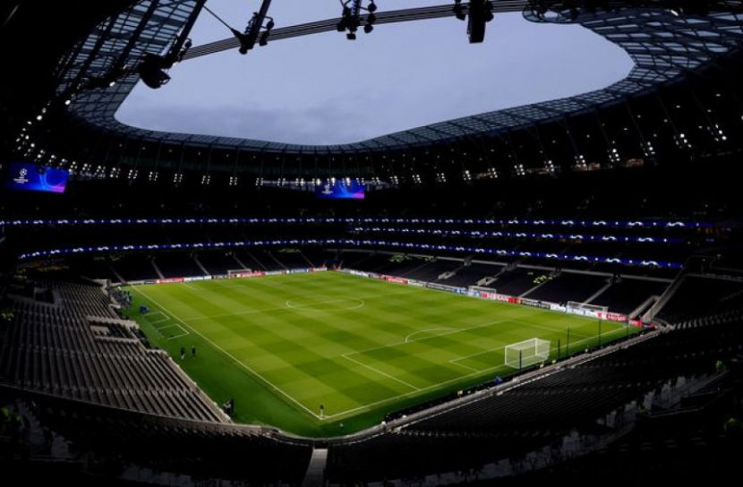 ইংলিশ ফুটবলে করোনার থাবা