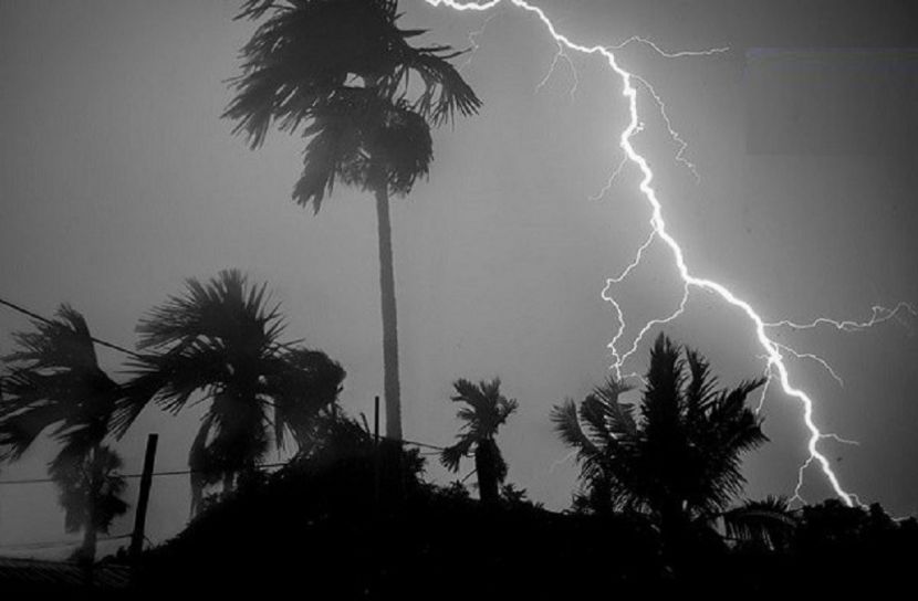 ঝড় বৃষ্টি বজ্রপাতের সম্ভাবনা!