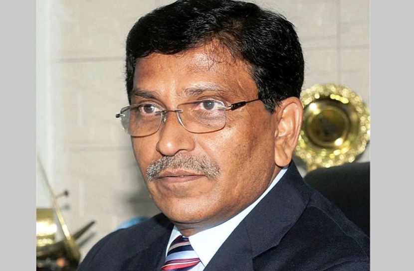 কানাডা গেলেন হানিফ