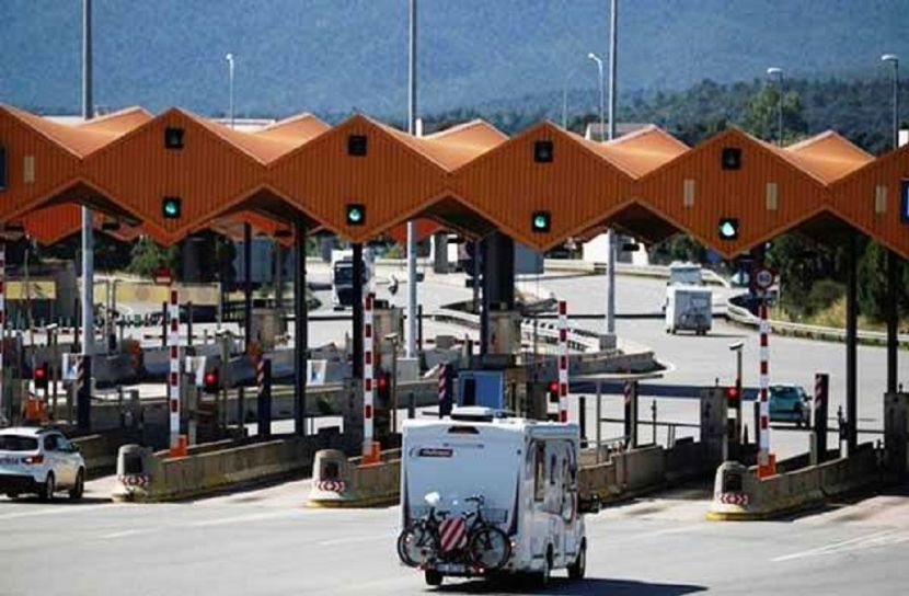 তিন মাস পর খুলল স্পেনের সীমান্ত