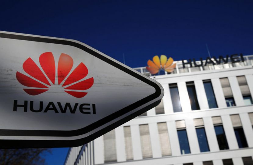 ট্রাম্প প্রশাসন: ‘চীনা সামরিক বাহিনীর সমর্থনপুষ্ট’ হুয়াওয়ে