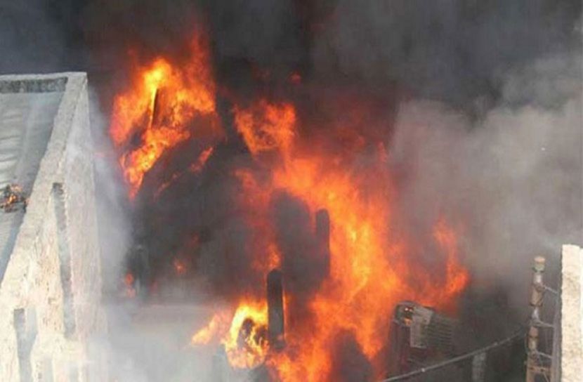 পুরান, ঢাকায়, পলিথিন, কারখানায়, আগুন,