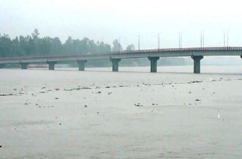 বিপদসীমার উপরে ধরলা ও ব্রহ্মপু‌ত্র