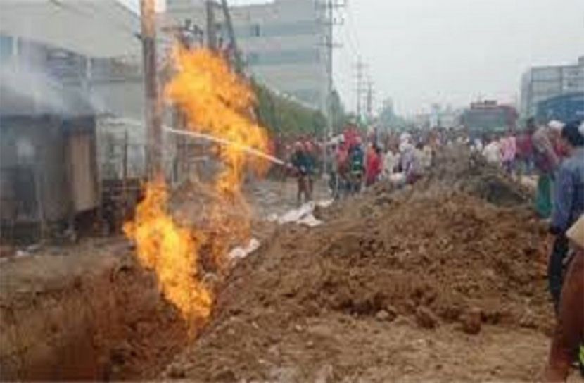 লাইনে, আগুন, ঢাকার, ৫, এলাকায়, গ্যাস, বন্ধ,