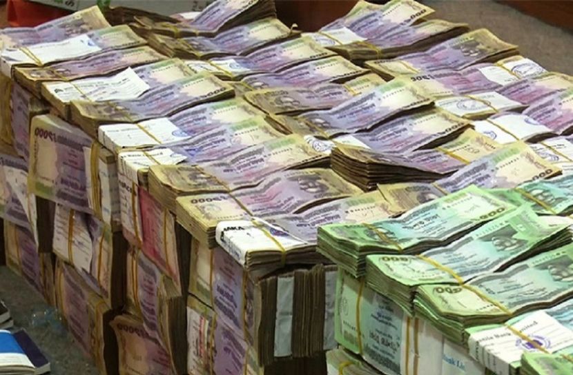 অর্থনৈতিক বিপর্যয় ঠেকাতে নতুন প্রণোদনার পরিকল্পনা