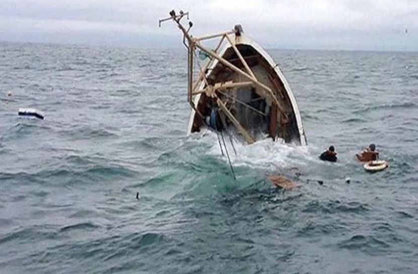 ১৩, জনকে, নিয়ে, এবার, ডুবে, গেল, নৌকা,