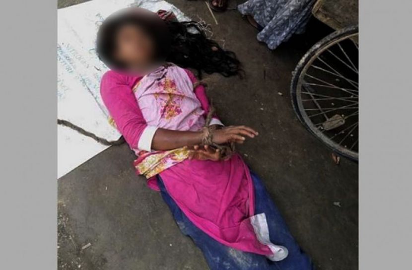 যৌতুকের জন্য হাত-পা বেঁধে নির্যাতন