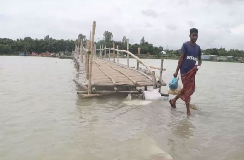 বন্যায় আশ্রয়কেন্দ্র হিসেবে স্কুল-কলেজ খুলে দেওয়ার নির্দেশ