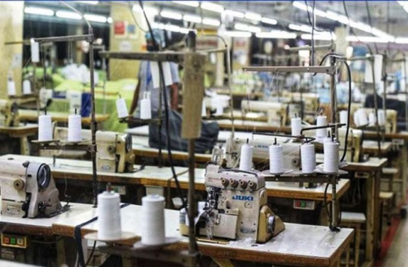 গার্মেন্টস খাতে ধ্বসের শঙ্কা