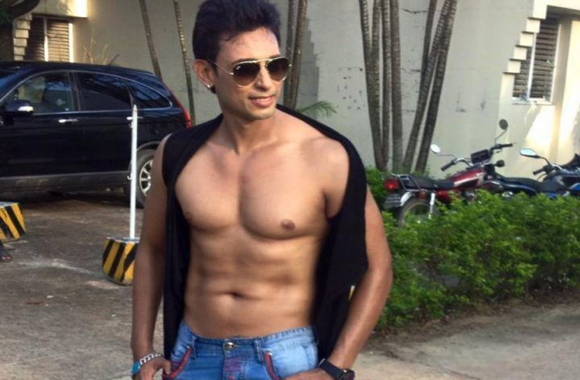 নায়ক জায়েদ খানকে এফডিসিতে বয়কট