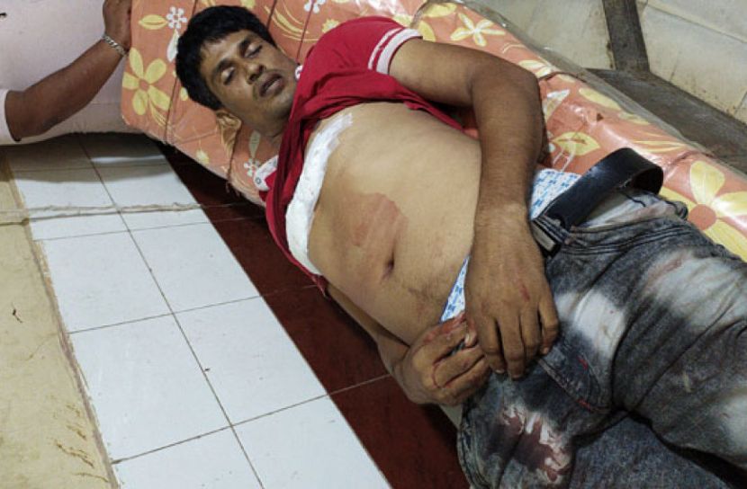 আসামির ছুরিকাঘাতে পুলিশ খুন