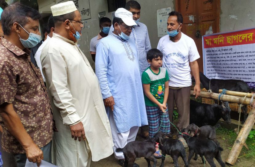 ফরিদপুরে ব্ল্যাক বেঙ্গল জাতের ছাগলের মেলা 