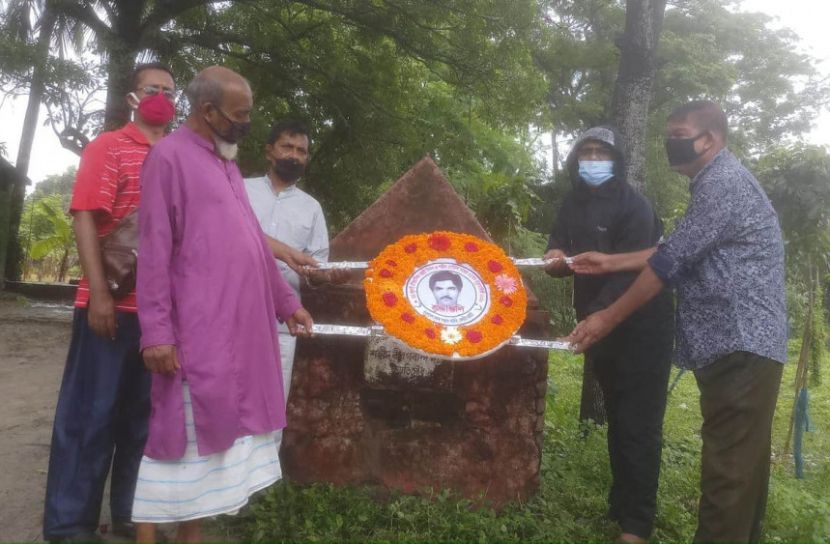 কৃষক বাঁচাতে বিনামূল্যে কৃষি উপকরণ দেওয়ার দাবি