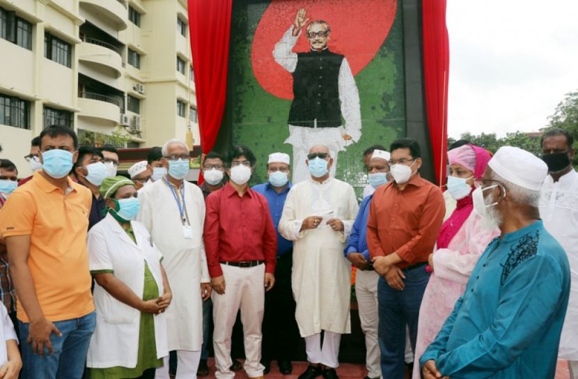 খুলনায় বঙ্গবন্ধুর ম্যুরাল উদ্বোধন