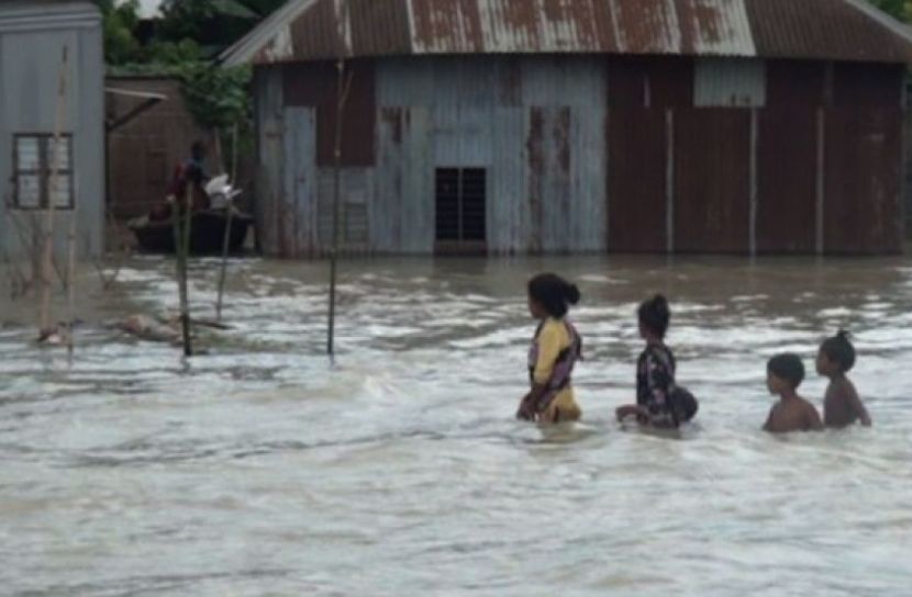 ফরিদপুরে দুই লাখ মানুষ পানিবন্দি