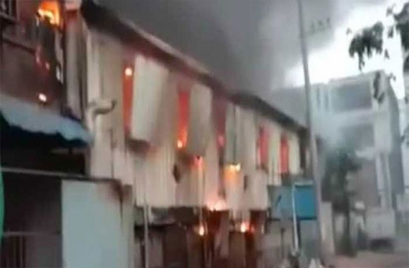 চিপস কারখানায় অগ্নিকাণ্ড