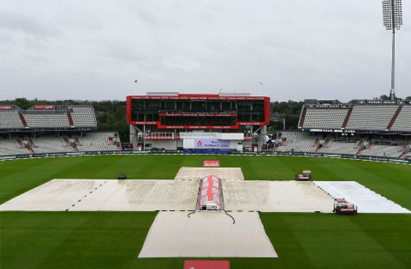 বৃষ্টিতে ভেসে গেছে চতুর্থ দিন