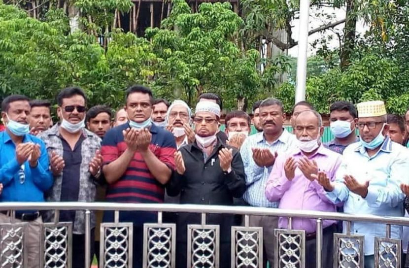 রংপুরে এরশাদের কবর জিয়ারত করলেন জি এম কাদের 