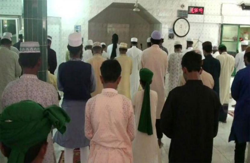 ৪০ গ্রামে ঈদ জামাত অনুষ্ঠিত, মানা হয়নি স্বাস্থ্যবিধি