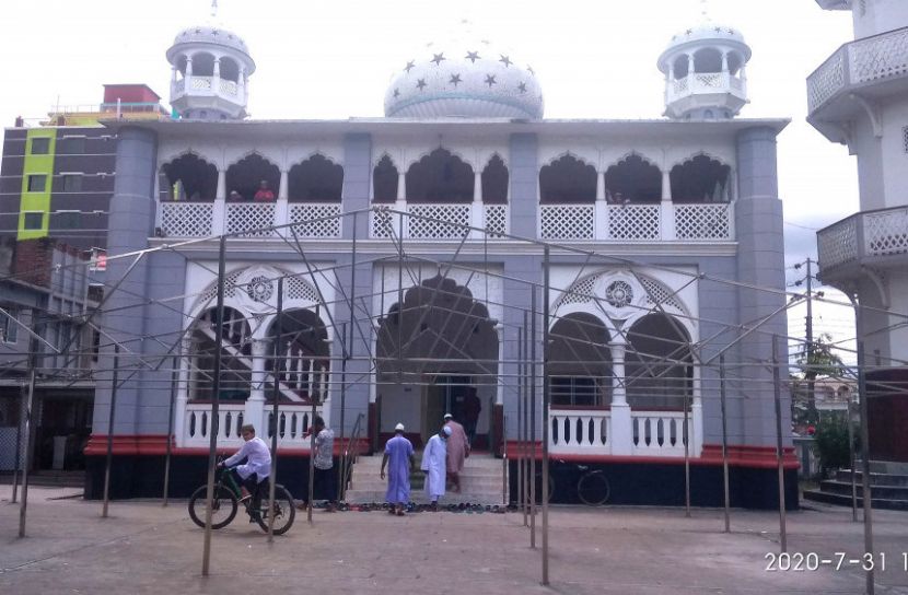 গোপালগঞ্জে ঈদের জামাত মসজিদে