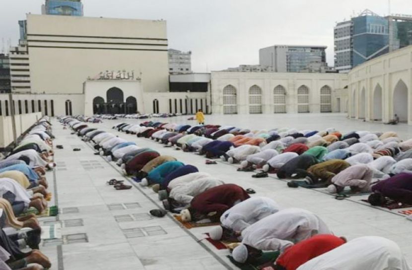 বায়তুল মোকাররমে ঈদের ৩টি জামাত সম্পন্ন