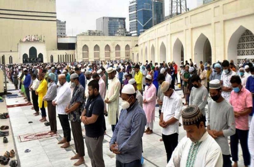 ঈদ জামাতে শুরু কোরবানির ঈদ  