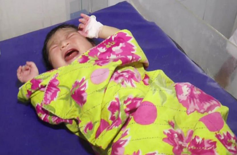 নবজাতককে হাসপাতালে রেখে স্বজনরা উধাও