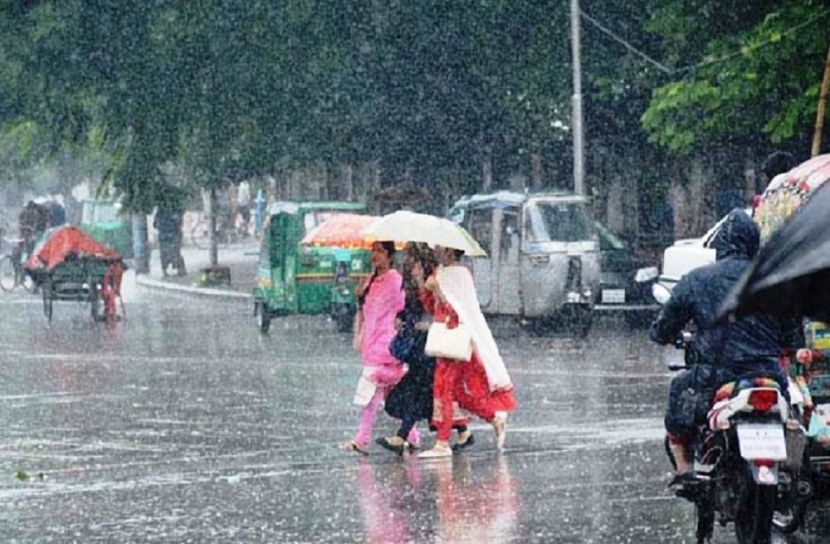 স্বস্তির বৃষ্টিতে রাজধানীতে তাপপ্রবাহ কমল