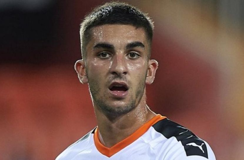 তোরেস এখন ম্যান সিটির