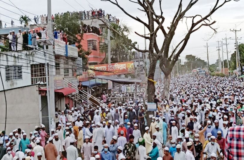 আবারও ব্রাহ্মণবাড়িয়ায় হুজুরের জানাজায় মানুষের ঢল