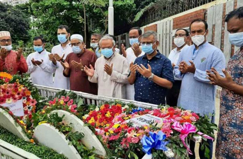 আরাফাত রহমান কোকোর কবর জিয়ারত করলেন বিএনপি নেতারা