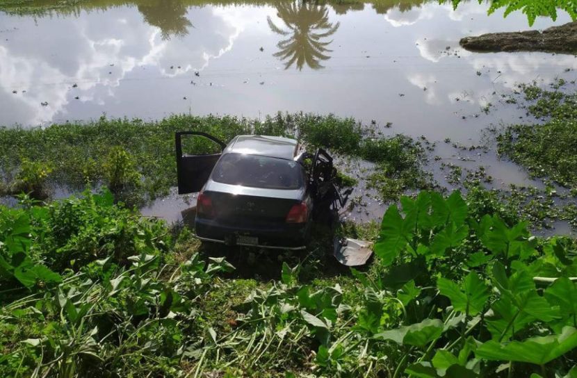 গোপালগঞ্জে বাস-প্রাইভেটকার সংঘর্ষে ব্যবসায়ী নিহত, আহত ১০