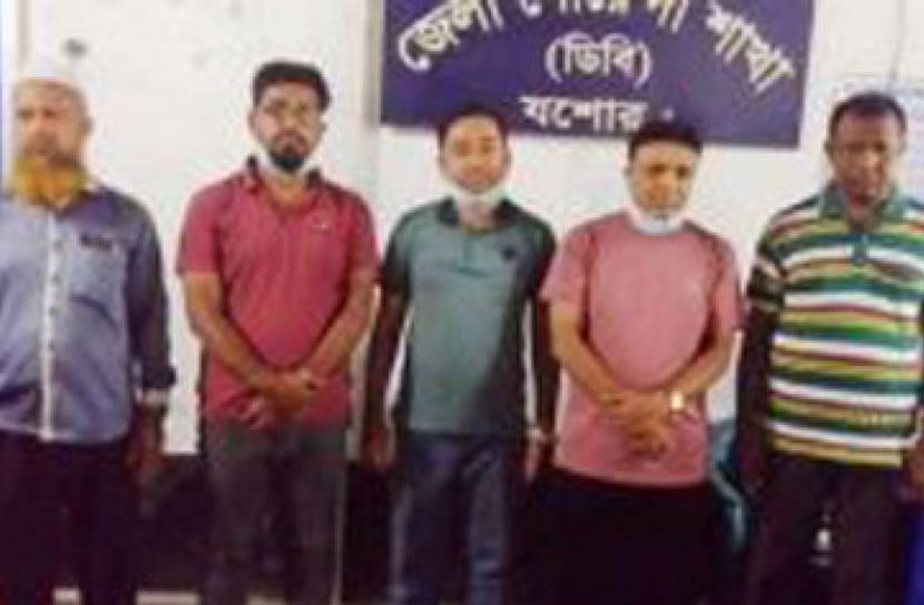 গ্রেপ্তার পাঁচ কর্মকর্তাকে জিজ্ঞাসাবাদ করবে তদন্ত কমিটিও