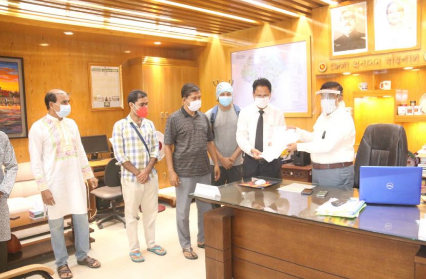 অশ্বিনী কুমারের নামে কলেজের নামকরণের দাবিতে উদীচীর স্মারকলিপি