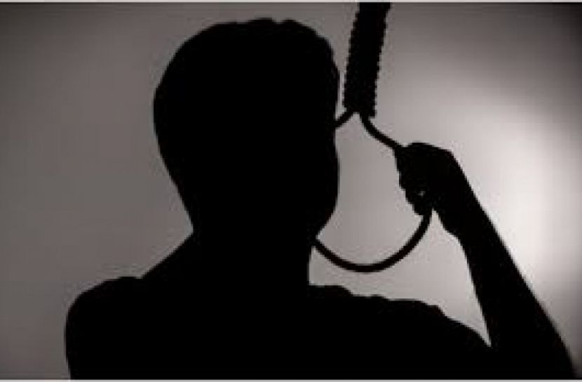 বেনাপোলে প্রাইভেটকার চালকের আত্মহত্যা