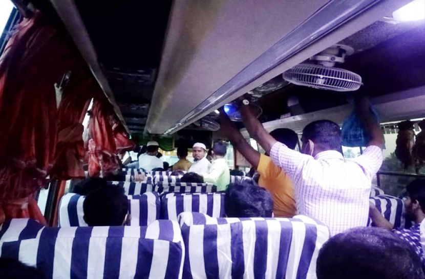 ভাড়া বেশি নিলেও নিয়ম মানছে না গণপরিবহন